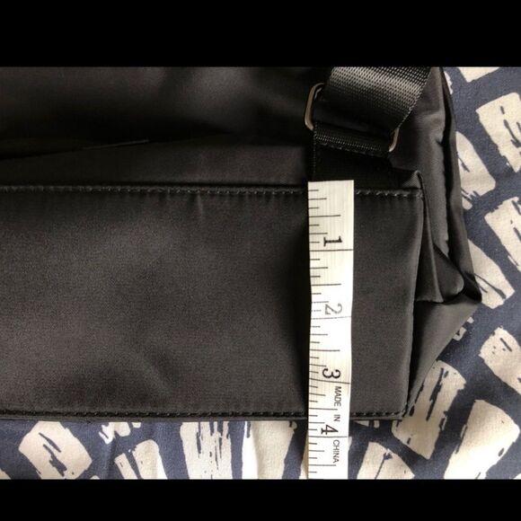 Botkier New York Trigger Backpack NWT - Picture 6 of 8